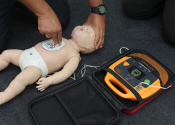 Automatinis išorinis defibriliatorius