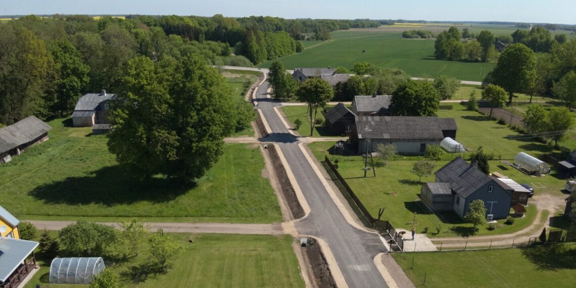 Šakių rajone ir toliau aktyviai vykdomi infrastruktūros gerinimo darbai