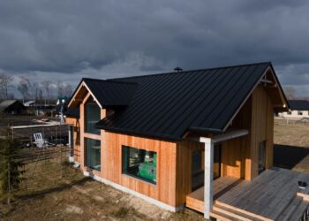 Investicija, kuri atsiperka: kokybiškos odos priežiūros nauda po metų