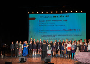 Marijampolės kultūros centre vyko renginys „Trys kartos – viena širdis“