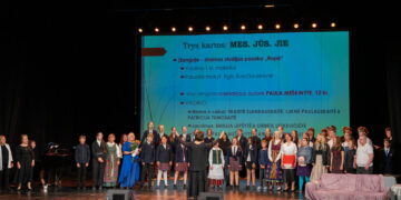 Marijampolės kultūros centre vyko renginys „Trys kartos – viena širdis“
