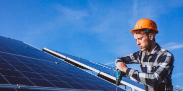 Ar 5 kW saulės elektrinė gali padengti tavo šeimos poreikius? Sužinok dabar