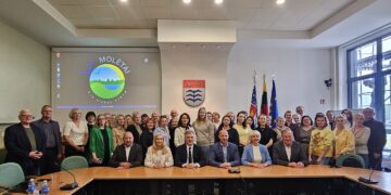 Šakių rajono savivaldybės delegacija viešėjo Molėtų rajone