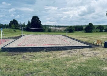 Jungėnuose įrengta paplūdimio tinklinio aikštelė