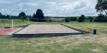 Jungėnuose įrengta paplūdimio tinklinio aikštelė