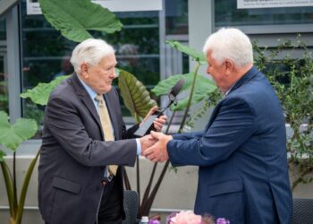 Prezidento V. Adamkaus premija įteikiama S. Paltanavičiui