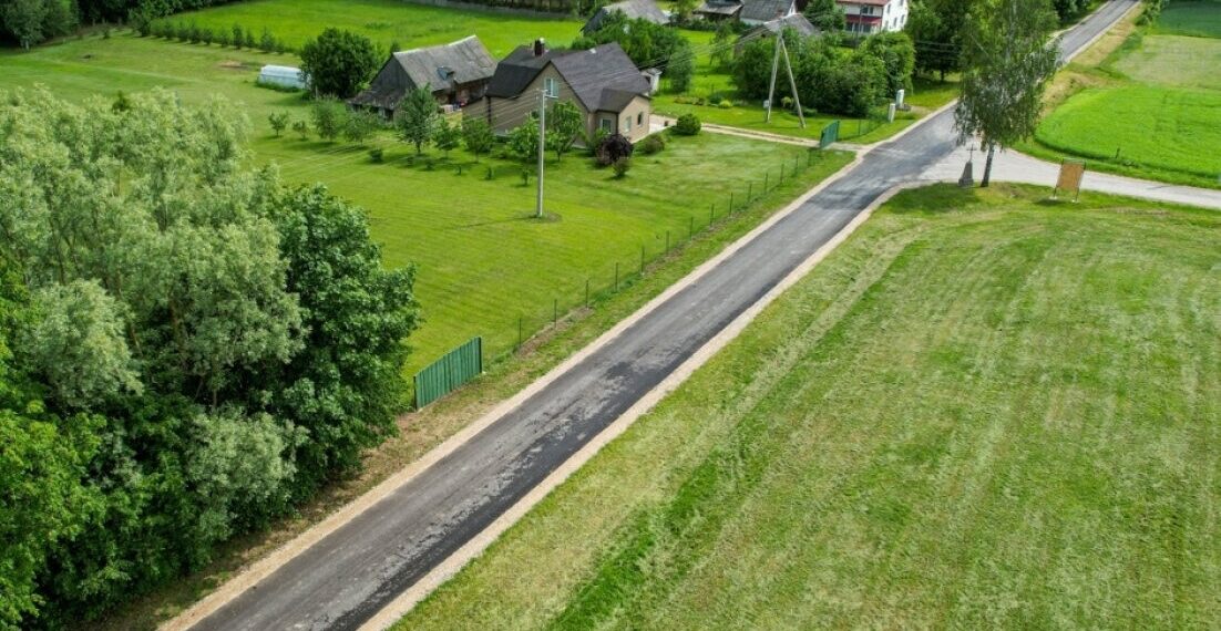 Putriškių kaime vykdomas kelio remontas
