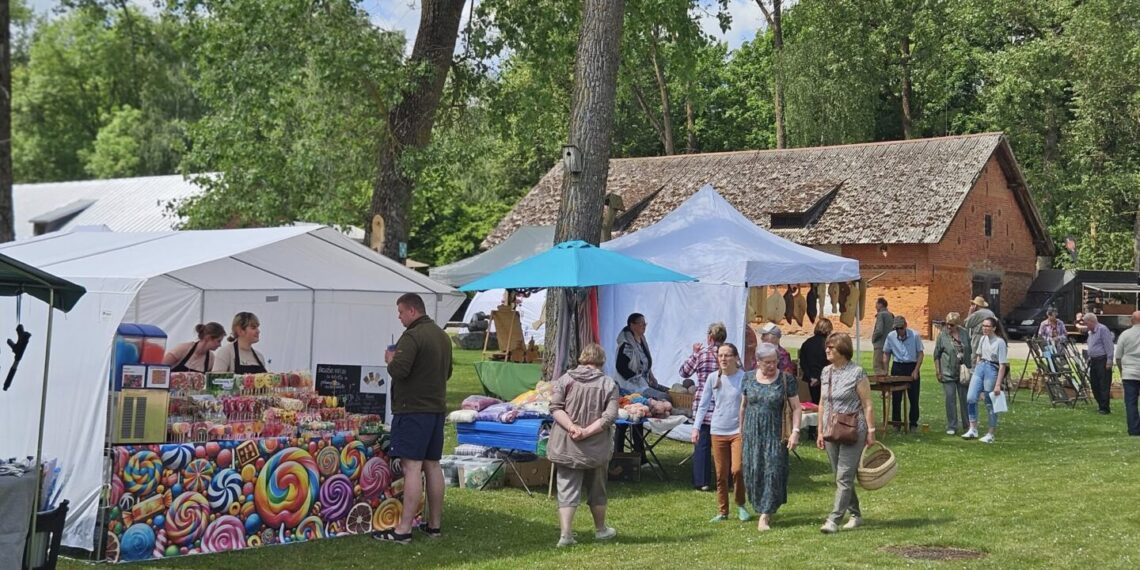 Zyplių dvare praūžė medžioklės ir amatų festivalis „Išeik, Sūduvi, ant dvaro pamandravot“