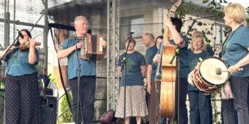 Gegužinė Puskelniuose – bendrystės, dainų ir padėkų vakaras