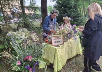 Joninių vakarą Valavičiuose nuvilnijo šventė, skirta ne tik Jonams – paminėtas ir kaimo 230-asis jubiliejus