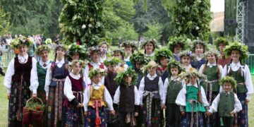 Marijampoliečiai Jonines šventė prie Šešupės krantų