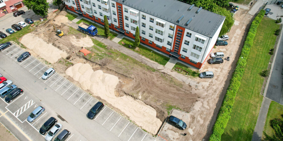 Marijampolėje statomos dvi naujos automobilių stovėjimo aikštelės, kurios padidins patogumą daugiabučių namų gyventojams