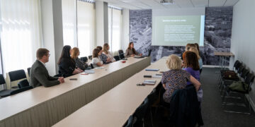 Socialinių paslaugų inovacija Marijampolėje: pristatytas mobilios komandos projektas