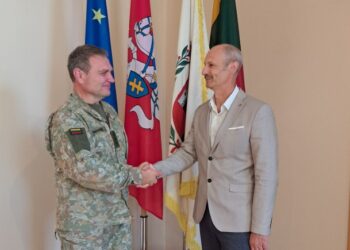 Mariljampolės karo komendantūra ir Kalvarijos savivaldybė stiprina ryšius