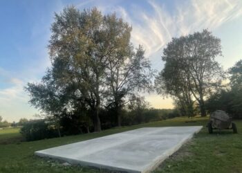 Antupių bendruomenė įsirenginėja laisvalaikio ir renginių erdvę