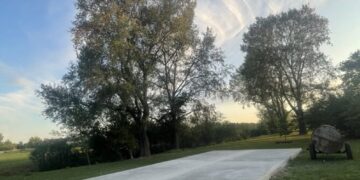 Antupių bendruomenė įsirenginėja laisvalaikio ir renginių erdvę