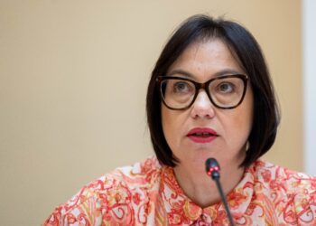 ŠMSM siūlo koreguoti į aukštąsias mokyklas stojančių šimtukininkų konkursinius balus: pridės papildomų taškų