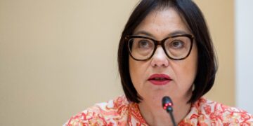 ŠMSM siūlo koreguoti į aukštąsias mokyklas stojančių šimtukininkų konkursinius balus: pridės papildomų taškų