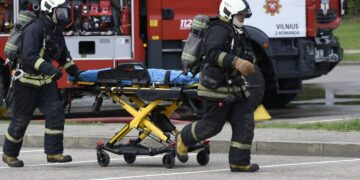 Ugniagesiai-gelbėtojai