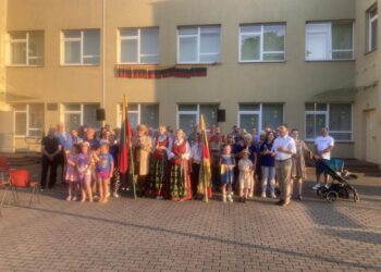 Jungėnų kaimo bendruomenė paminėjo Lietuvos karaliaus Mindaugo karūnavimo dieną