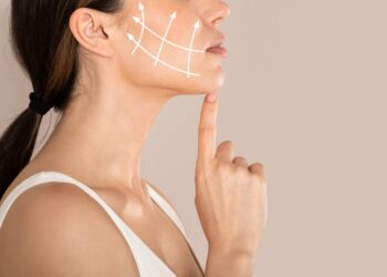 Koks yra geriausias būdas atkurti veido kontūrą?