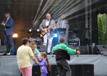 Vasaros šventė Gudeliuose nuskambėjo su pramogomis ir šypsenomis