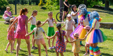 Poezijos parke vyko šventė vaikystei „Pamatyk mane“