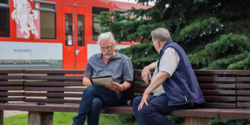 Ten, kur istorija susitinka su kūryba: surengtas tapybos plenero „Šimtmečio atspindžiai: stotis – mene“ atidarymas