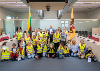 Mažieji pasaulio lietuviai Marijampolėje: stovykla „Linksmoji vasara“ kvietė pažinti gimtinę