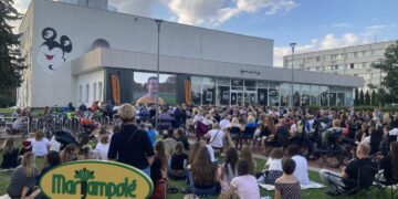 Vasara su kinu tęsiasi: „Spindulio“ kino ekrane – rekordinė juosta „Pietinia kronikas“