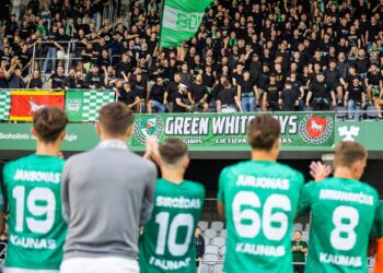 Mažumoje jau antrą minutę likęs „Kauno Žalgiris“ nusileido Bulgarijos ekipai