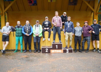 Kazlų Rūdos diskgolfo lygos „Sporto centro Taurė‘ 2025“ ketvirtą etapą laimėjo Mantas Martinaitis ir Laurynas Beliauskas