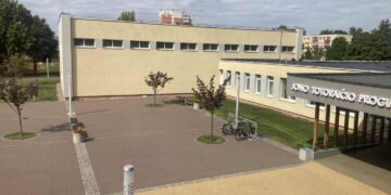 Marijampolės miesto centre įsikūrusi Jono Totoraičio progimnazija