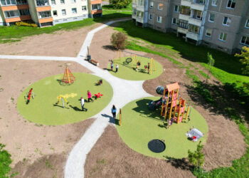 Marijampolėje - nauja vaikų žaidimų aikštelė