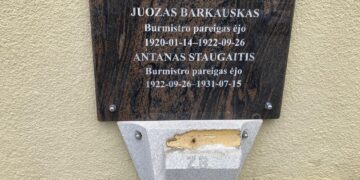 Marijampolėje apgadinta 7000 eurų vertės granitinė kompozicija