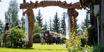 Tautkaičiuose paminėta jubiliejinė Klojimo teatrų šventė „Žolinė–75“