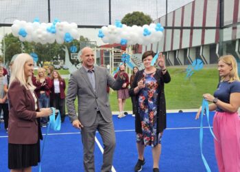 Oficialiai atidaryta padelio aikštė Šakių jaunimo kultūros ir sporto centro komplekse