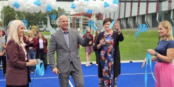 Oficialiai atidaryta padelio aikštė Šakių jaunimo kultūros ir sporto centro komplekse