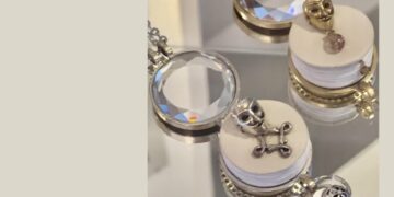 Aušrinės Dubauskienės paroda „(At)spindėjimai“