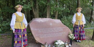 Baltrušiuose vyko kasmetinė atminties ceremonija pagerbiant Holokausto aukas