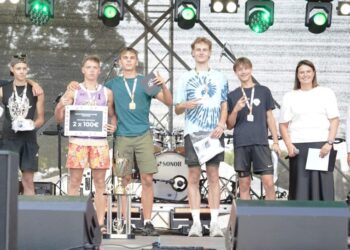Kazlų Rūdos savivaldybės Taurės tinklinio maratoną laimėjo „Blykstė“