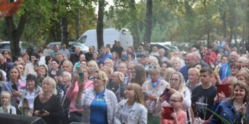 Gavaltuvoje nuaidėjo spalvinga šventė „Lik sveika, vasarėle!“