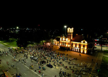 Šviesų ir muzikos šventė užbaigė Marijampolės geležinkelio stoties šimtmečio dieną