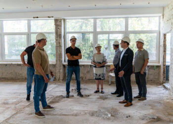 Prasidėjo buvusios „Smalsučio“ pradinės mokyklos pastato konversijos darbai – čia įsikurs modernus socialinių paslaugų centras