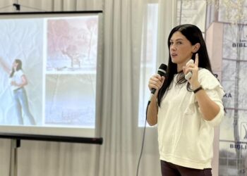 Šakių viešojoje bibliotekoje lankėsi vaikų rašytoja Ignė Zarambaitė