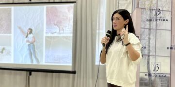 Šakių viešojoje bibliotekoje lankėsi vaikų rašytoja Ignė Zarambaitė