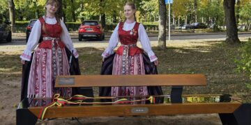 Trečiasis kalbantis suoliukas - vyskupo Justino Staugaičio atminimui