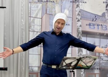 Šakių viešojoje bibliotekoje vyko skaitymo skatinimo iniciatyva „Tėčiai skaito vaikams“