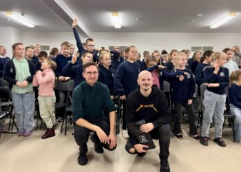 Šakiuose viešėjo vaikų rašytojai Virgis Šidlauskas ir Benas Bėrantas