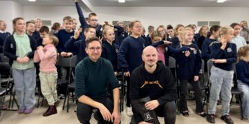 Šakiuose viešėjo vaikų rašytojai Virgis Šidlauskas ir Benas Bėrantas